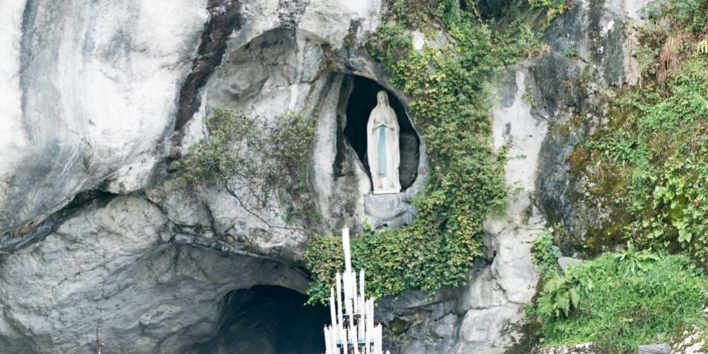 grotte de lourdes